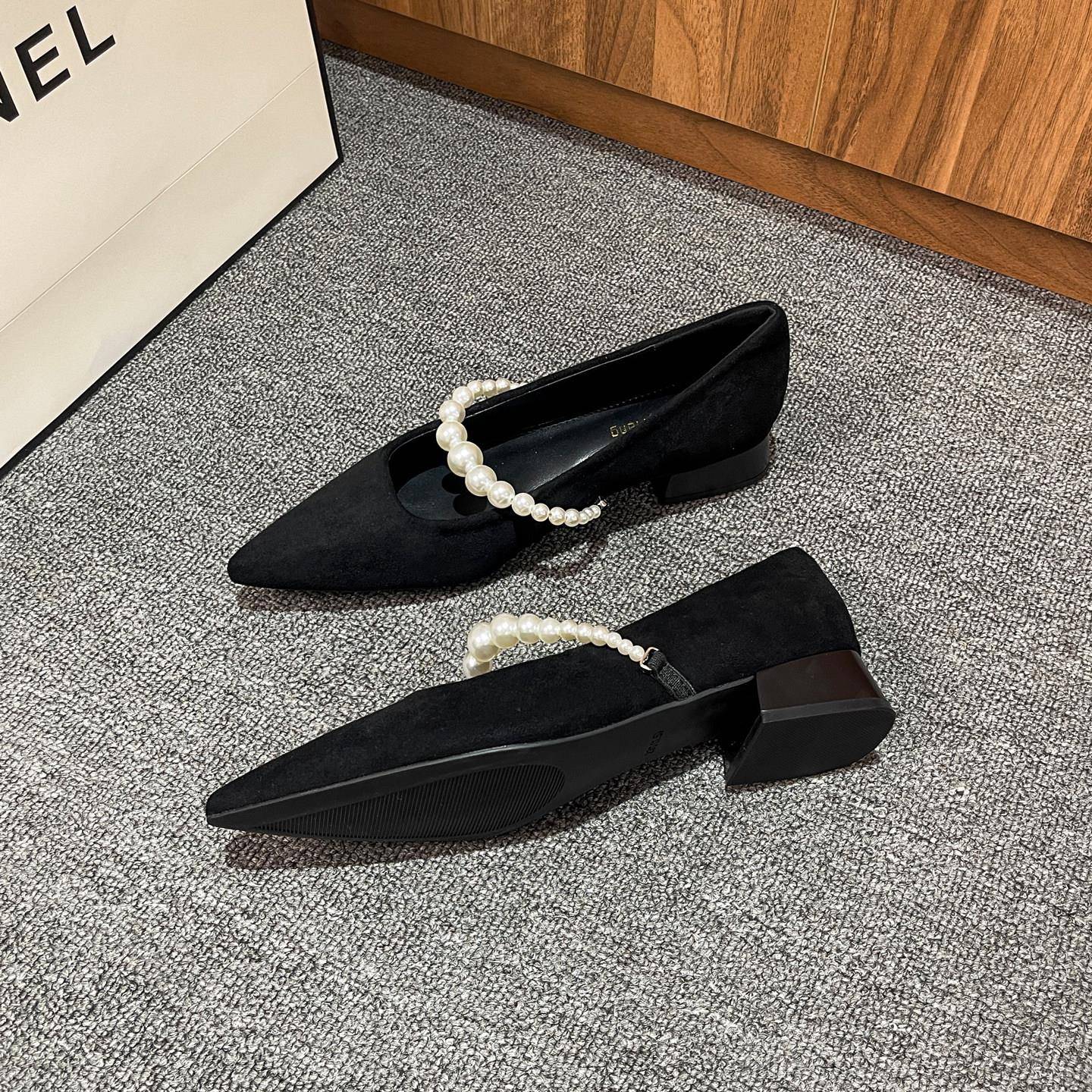 新品大码女鞋41-43码脚宽脚胖女士帆布鞋2026春款黑色休闲鞋板鞋