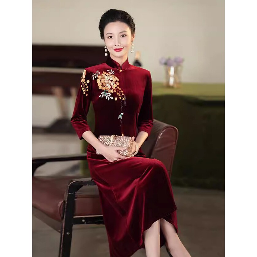 红色国风显瘦喜婆婆喜妈妈婚宴装新中式改良旗袍女复古长袖秋冬装