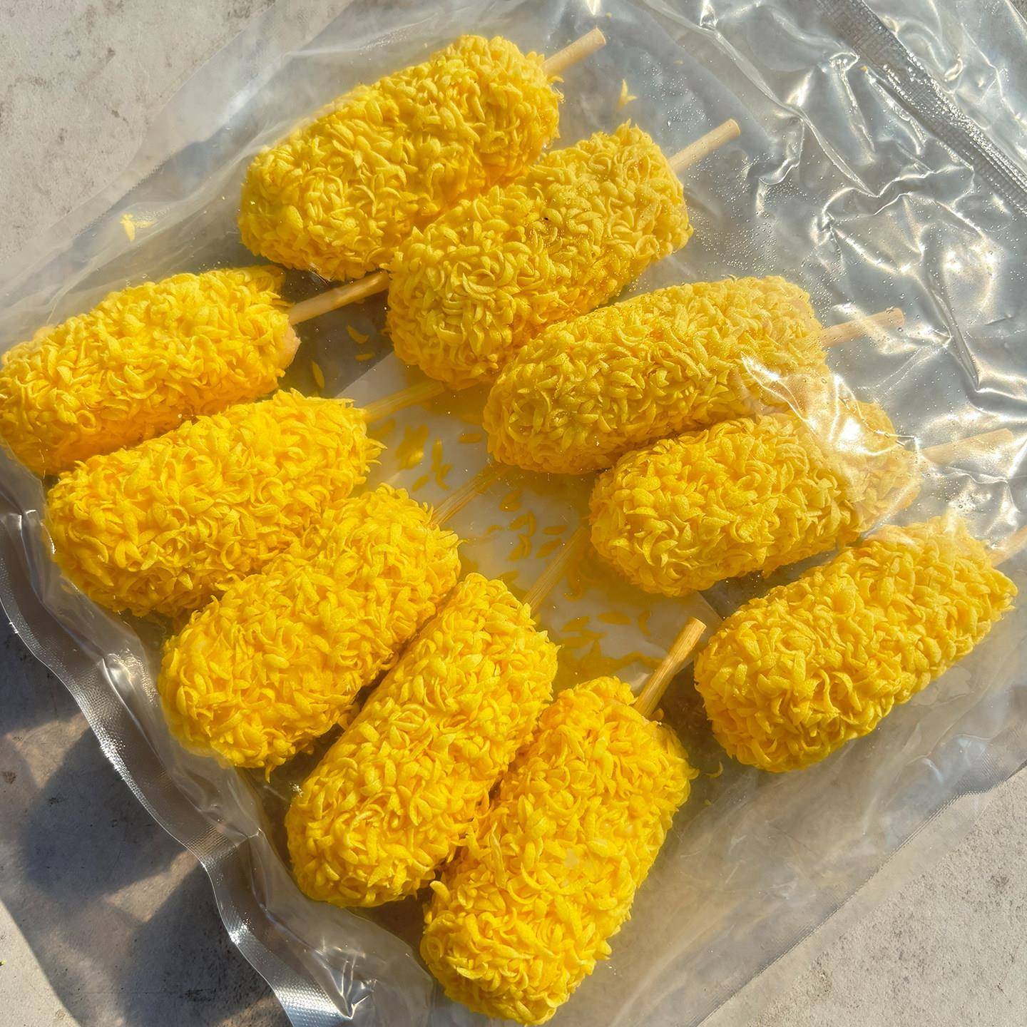 新品迷你芝士棒商用半成品韩式爆浆脆皮拉丝热狗香肠油炸棒棒鸡条