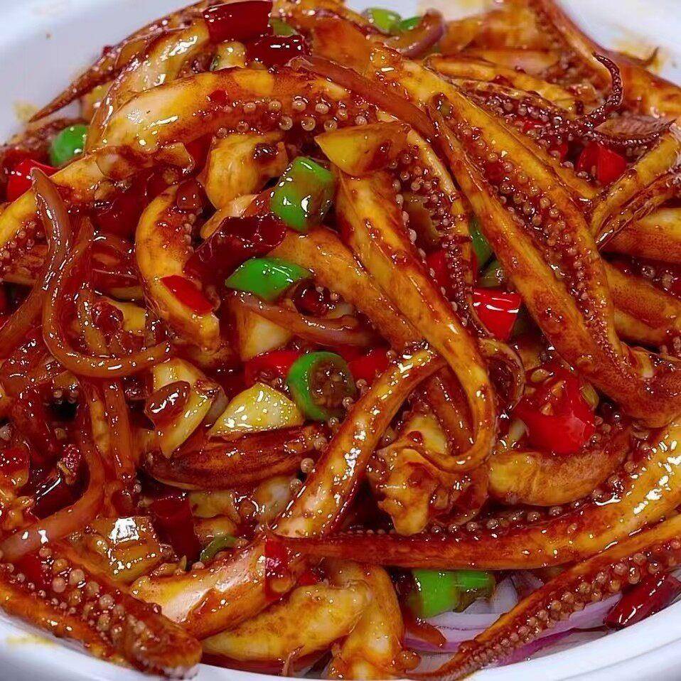 新品麻辣鱿鱼须即食烧烤铁板鱿鱼头爆款网红解馋零食品香辣海鲜鱼
