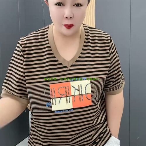 中年妈妈装2025夏季新款韩版时尚Bv领重工镶钻洋气遮肉显瘦半袖T