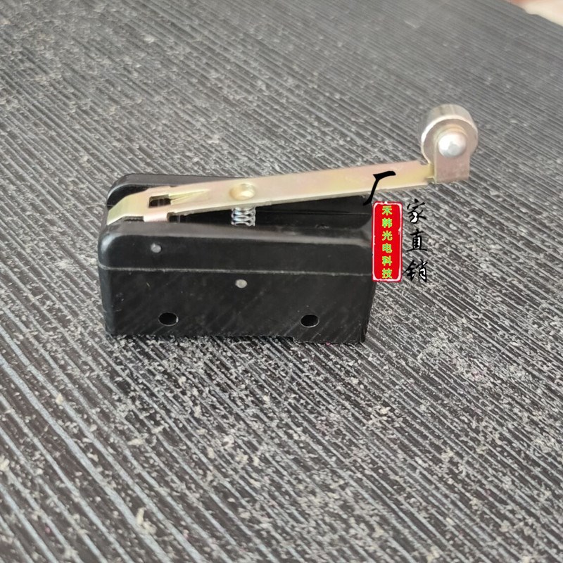 龙井行程开关 电梯安全触板限位开关 LX-028电梯配件全新 LX5-028