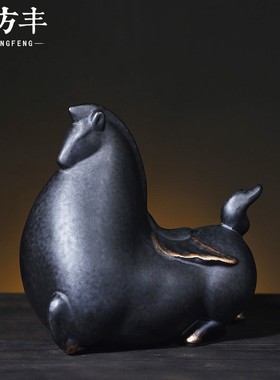 创意唐马办公室桌面摆件陶瓷家居客厅玄关电视柜酒店新中式装饰品