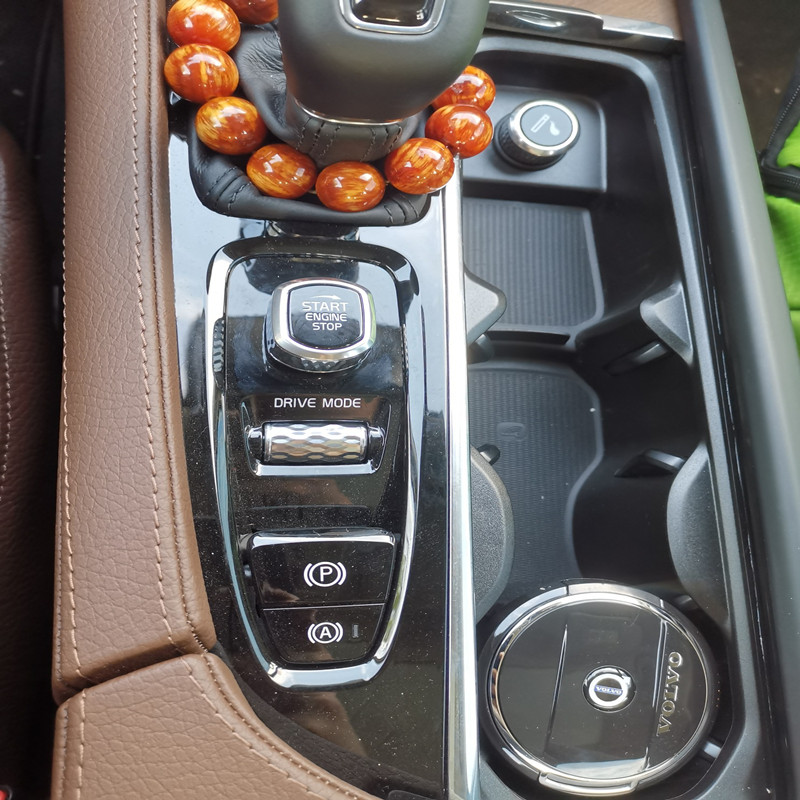 沃尔沃XC60 S90 XC90 V90CC V60 XC40汽车内饰专用烟灰缸带灯带盖