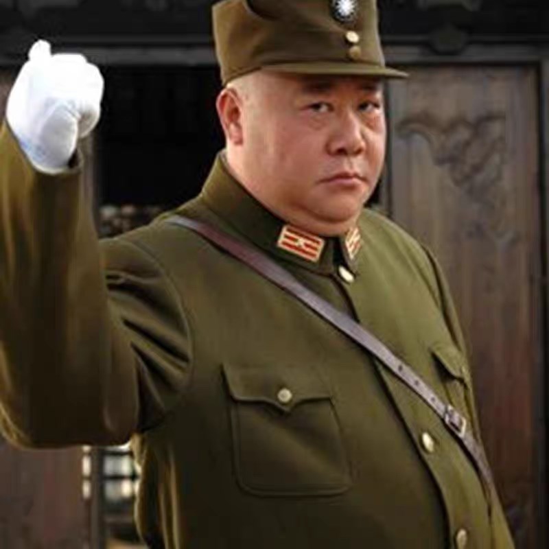 沙家浜胡传魁刁德一舞台演出服装民国军装摄影智斗阿庆嫂金属领章