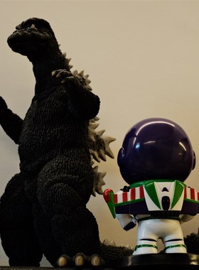 小小太空人新酱玩具总动员巴斯模型公仔礼物手办可爱装饰摆件玩具