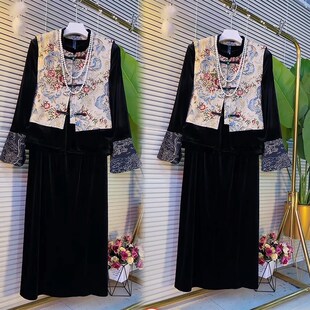 新中式女装今年流行时尚冬装搭配一整套高端M国风马甲外套丝绒套