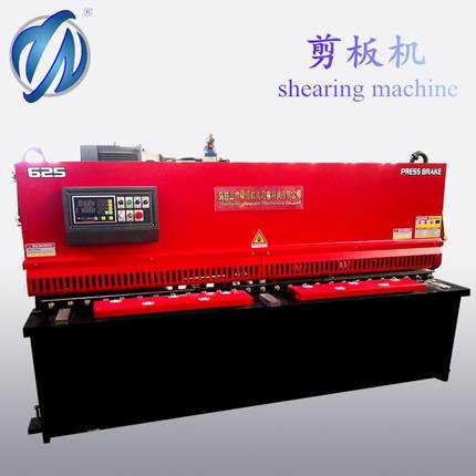 QC12Y-4×2500液压剪板机液压摆式剪板机剪板机厂家