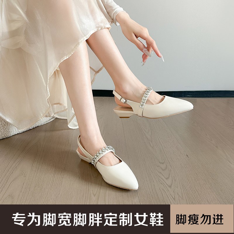 加肥加宽胖mm大i码女41-43一字带后空法式尖头水钻包头凉鞋JS5402