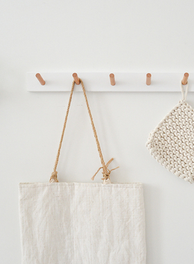 北欧白色木挂钩进门玄关壁挂墙壁一排长条挂衣钩门后免打孔挂衣架