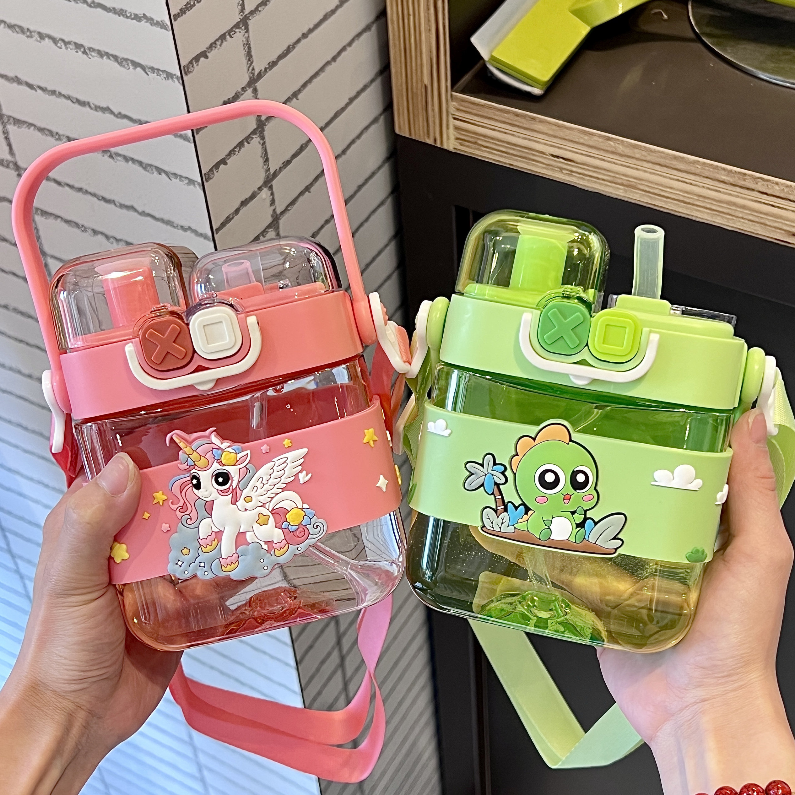 新款儿童水杯夏季女童小学生可爱吸管杯