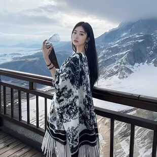 水墨黑白花纹f围巾2024冬季加厚韩版百搭高级感保暖斗篷旅游披肩
