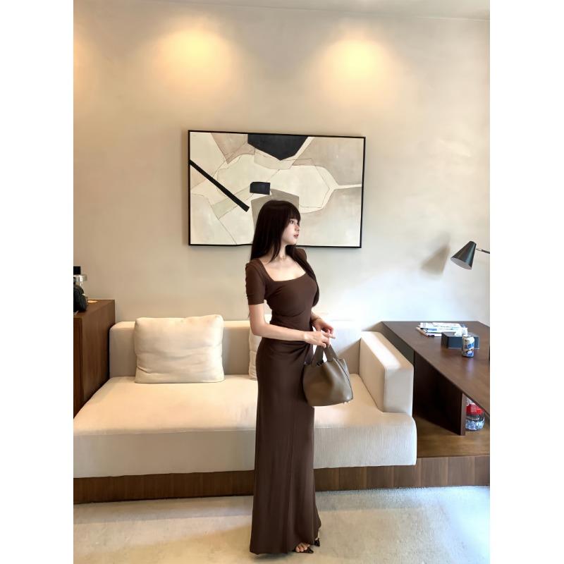 黑色方领短袖连衣裙女夏季扭结修身鱼尾裙显身材收腰裙子包臀长裙