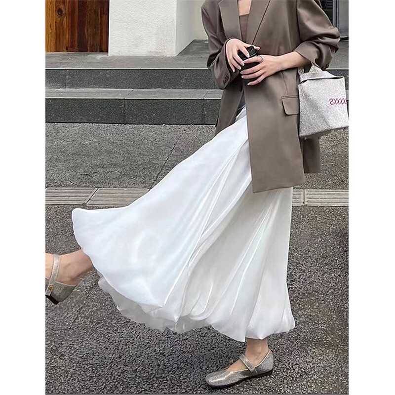 法式珠光绸缎花苞裙女2025新半身裙