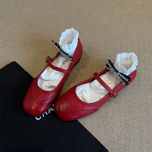 法式复古布洛克雕花平底小皮鞋浅口方头玛丽珍单鞋女一字扣小红鞋