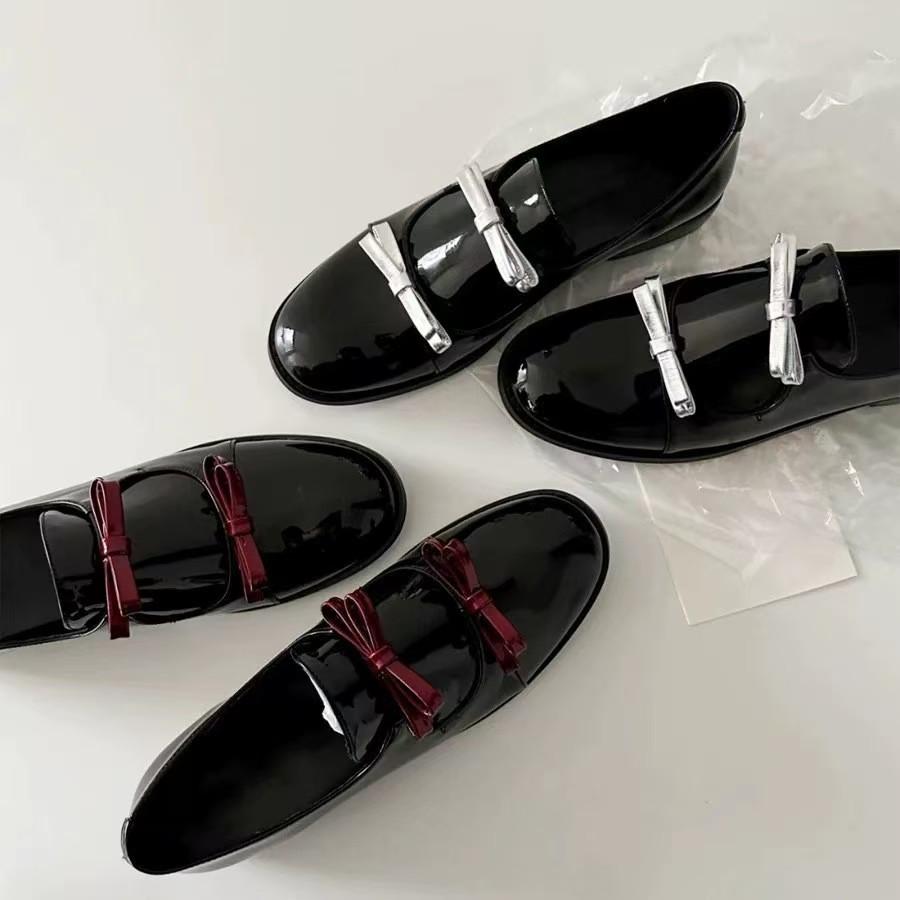 中跟浅口蝴蝶结牛皮版玛丽珍鞋