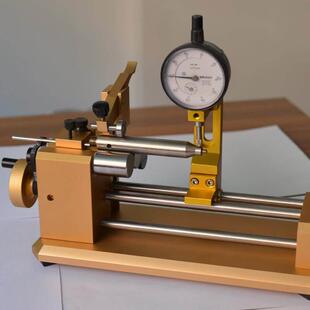 轴类零件外径跳动仪同心度仪高精度偏摆仪指示表同轴度检测仪订制