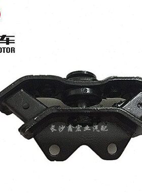 长丰猎豹骑兵两区 2驱4RB3/4RB1变速箱机脚胶 波箱铁支架