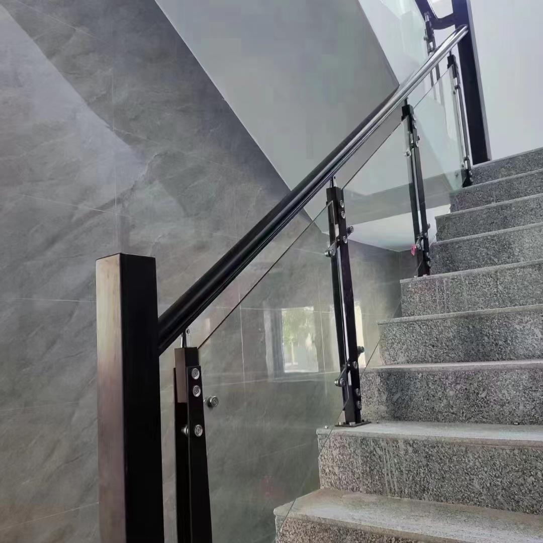 黑碳钢实心挂玻璃立柱楼梯扶手护栏栏杆别墅实木阁楼简约围栏