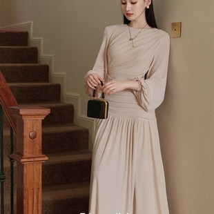 寄信《抒情诗》法式优雅一字领芭蕾褶皱连衣裙手工编织针织长裙