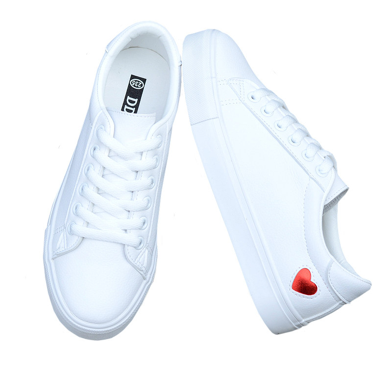 春款DDOO爱心j女小白鞋百搭纯色软皮平底韩版透气系带女生休闲板