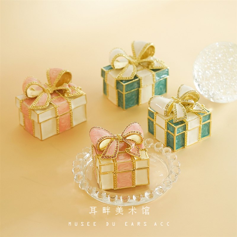 A可爱珠宝首饰耳环收纳盒2022新款闺蜜结婚礼物求婚对戒指盒法蓝