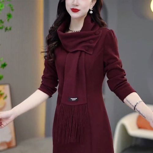 2024秋冬新款气质显瘦套装女设计感围巾打底连衣裙加绒保暖两件套