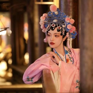 戏曲花旦戏服对披戏曲头饰宫女过桥演出服装国潮影楼凤冠京剧头饰