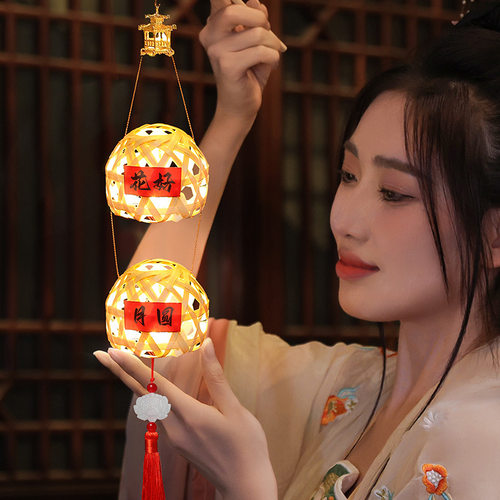 中秋节兔子灯笼国风花灯竹编手工手提灯儿童发光花灯汉服配饰挂件