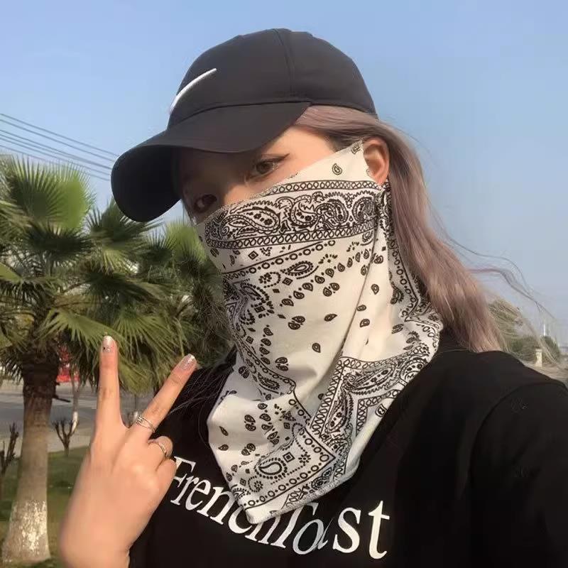 2025防晒面罩男女冰丝耳挂护颈围脖夏天遮阳脸罩腰果花骑行面巾潮