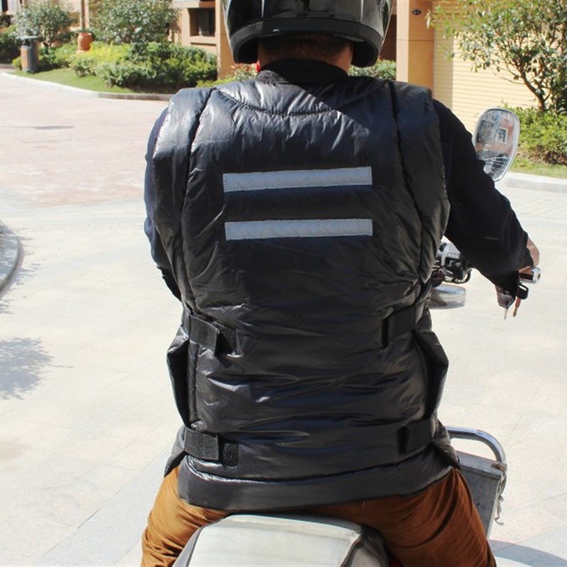 电动摩托车挡风被护胸马甲防风雨背心骑行防寒保暖雪地夜反光行服