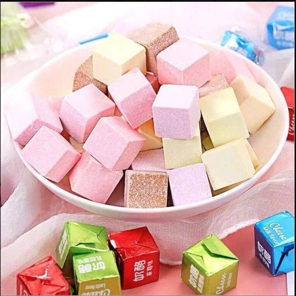 奶酪方块草莓味多口味牛奶糖休闲儿童零食糖果小方块喜糖批发,零食/坚果/特产,其它,淘宝优惠券,粉丝福利购,淘宝优惠卷
