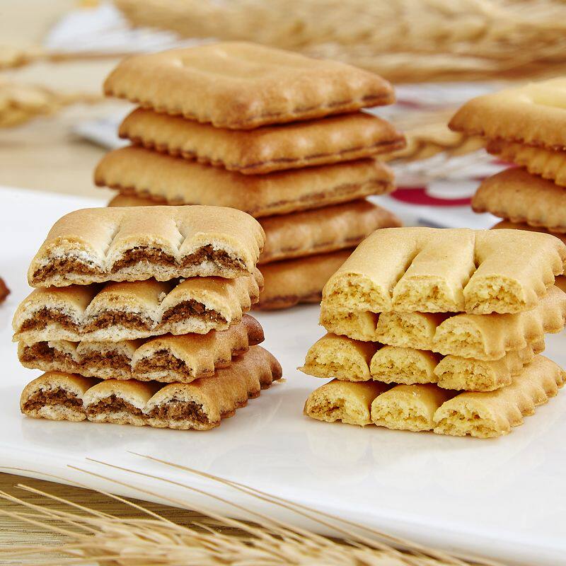 夹层饼干红豆味饼干咸蛋黄夹心小饼干办公室休闲零食点心批发整箱