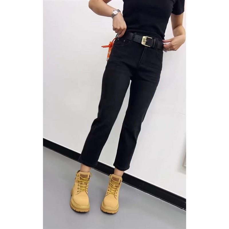 春秋新款梨形身材大码弹力显瘦直筒牛仔裤女高腰修饰腿型烟管裤子