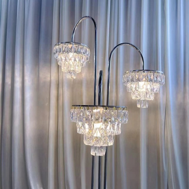 新款婚庆道具电镀三头水晶冰条灯路引婚礼堂酒店橱窗商场装饰摆件