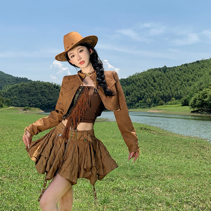 秋冬旅游度假风休闲西北穿搭小外套抹胸半裙西部牛仔