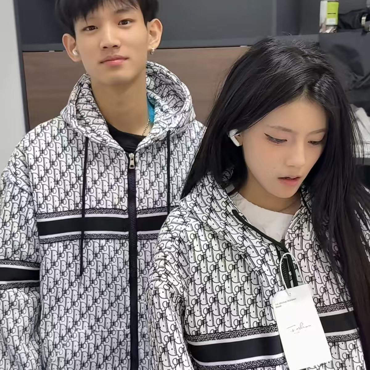 网红同款情侣连帽卫衣女开衫外套