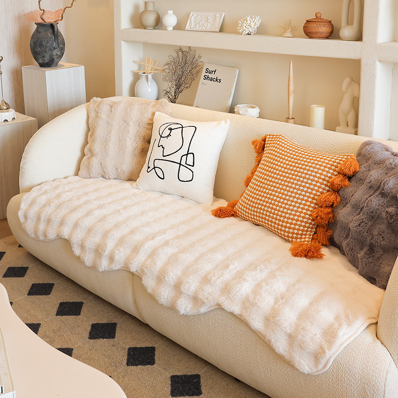 枕西湖现代简约毛绒沙发坐垫加厚冬季仿兔毛异形沙发罩2022新款