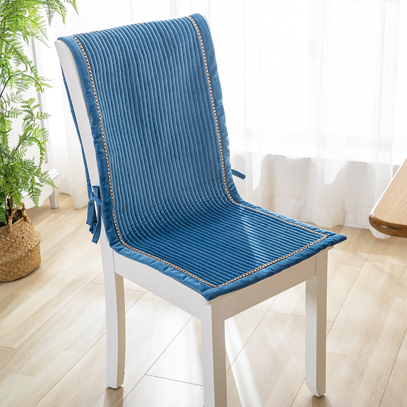 水晶绒密道绗缝实木椅子保暖坐垫靠垫连体四季餐桌椅防滑座椅垫