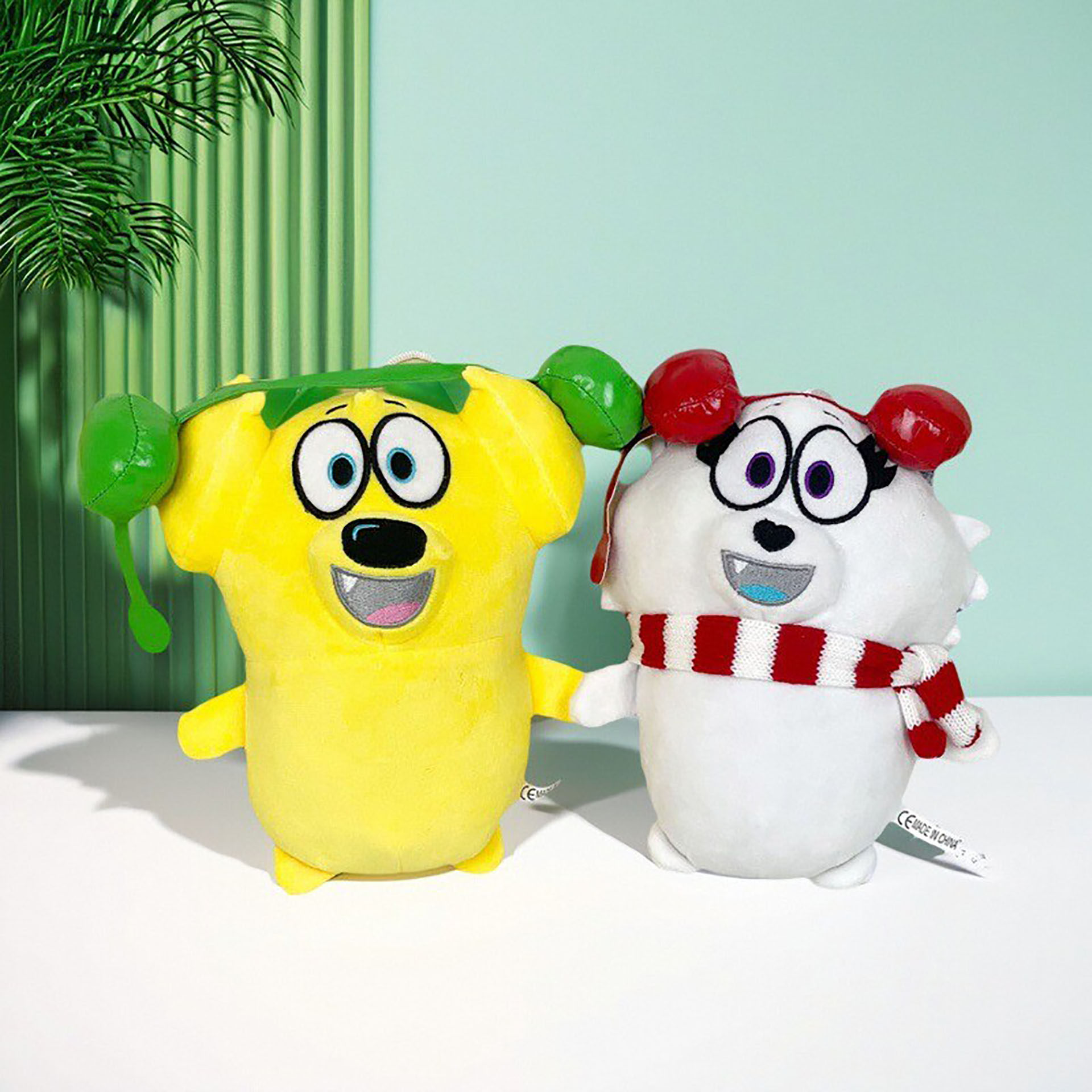 泰勒和斯诺薇毛绒玩具公仔抱枕