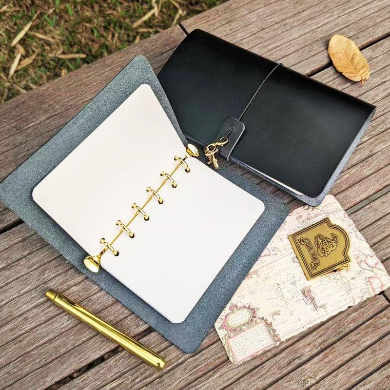 遵爵枥木风植鞣皮复古绿曜石黑旅行活页手账本金属活页夹单车挂件