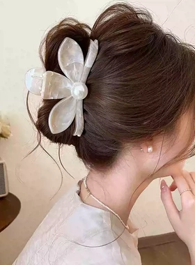 晕染花朵珍珠抓夹女高级感2026