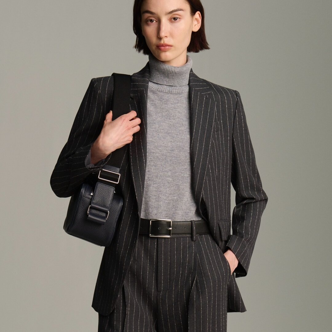 CAGLIARI EXCHANGE/卡利亚里一粒扣条纹西服4203210