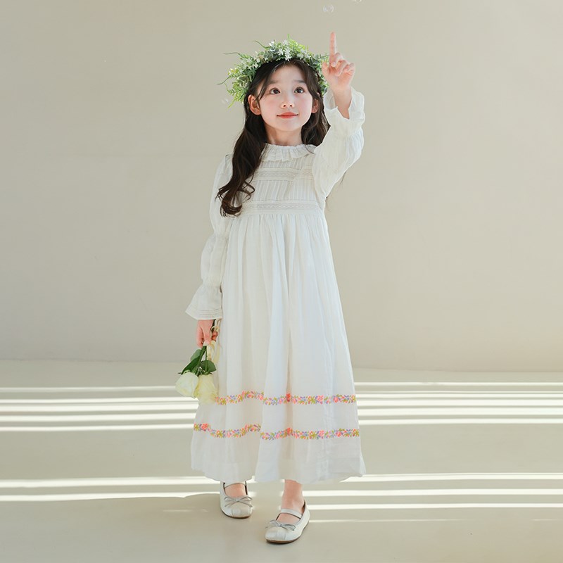 utouto大耳象女童花边翻领绣花连衣裙子2025春季新款儿童公主裙