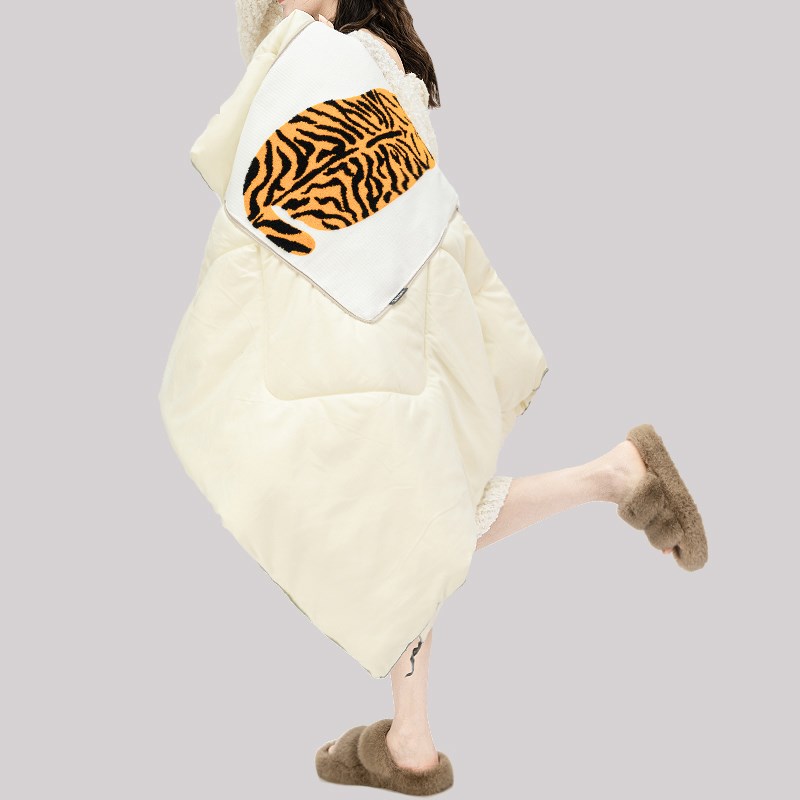 新宸优品可爱卡通老虎高端抱枕被子两用女生办公室睡觉多功能靠枕