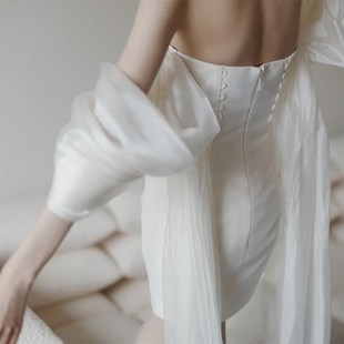 2024新款小众轻婚纱旅拍短款小个子新娘晨袍礼服高端外景出门纱夏