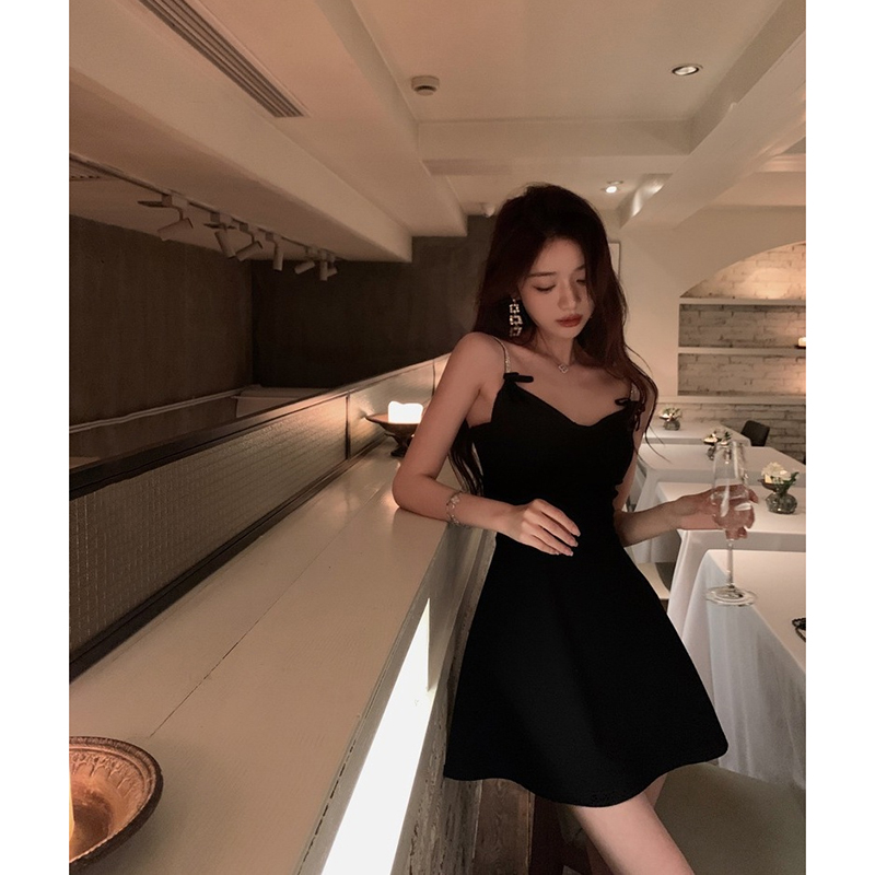 法式纯欲辣妹吊带连衣裙女收腰显瘦高级感小个子生日宴会性感短裙