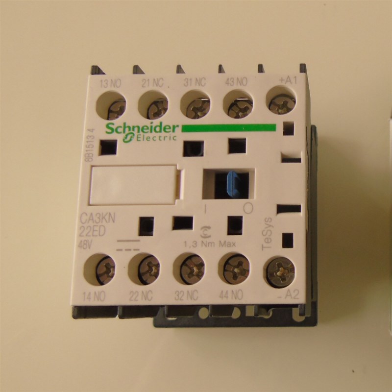 10T电梯控制柜接触器 CA3KN22ED 48V 中间接触器 永大适用