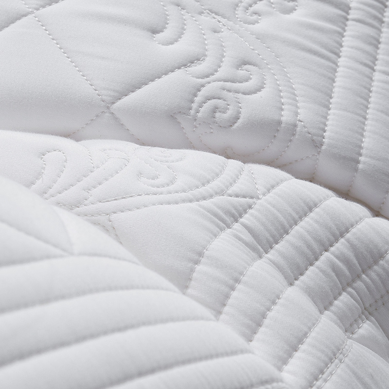 小绵羊高级乳胶护颈枕橡胶枕芯颈椎枕家用一对拍二记忆枕头乳胶枕