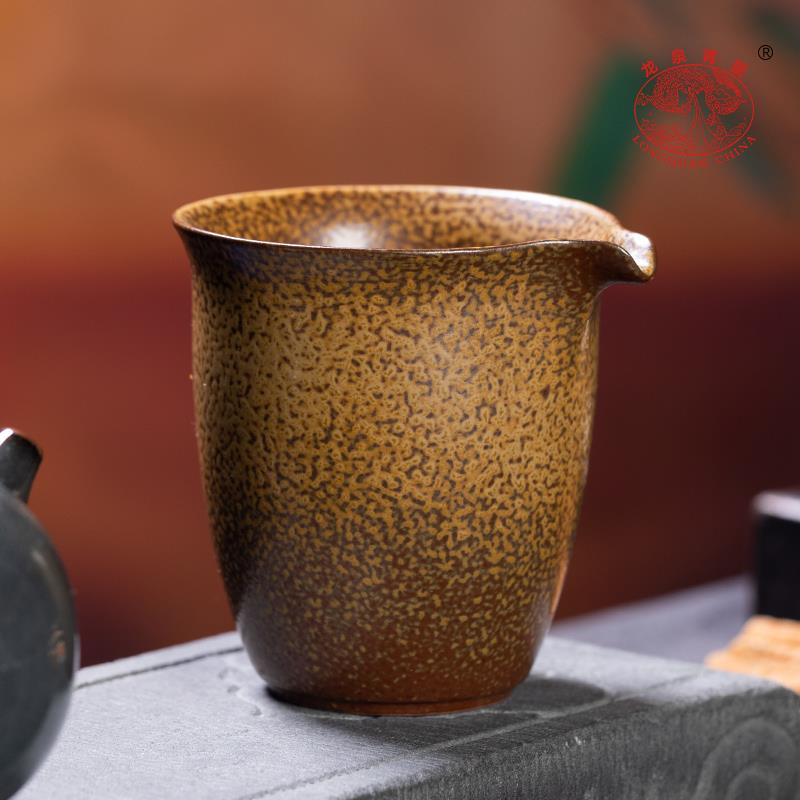 龙泉青瓷公道杯公杯中式龙泉窑柴烧纯手工陶瓷茶海分茶器功夫茶具